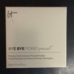 It Cosmetics ByeBye Pores powder
